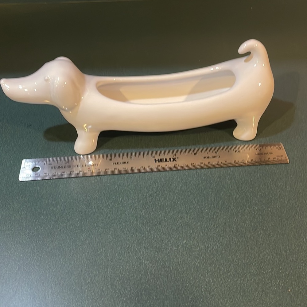 ✨Simply adorable pier one imports dachshund cracker dish. - Picture 10 of 13